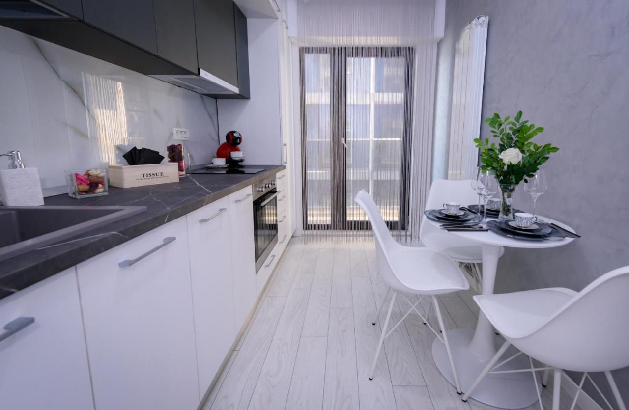 433 Mamaia